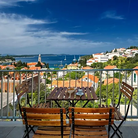 About The Sea - Riviera House Near The Center Of Hvar 4* 赫瓦尔