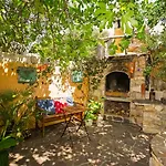 About The Sea - Riviera House Near The Center Of Hvar