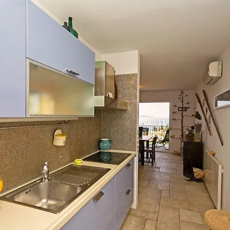 About The Sea - Riviera House Near The Center Of Hvar