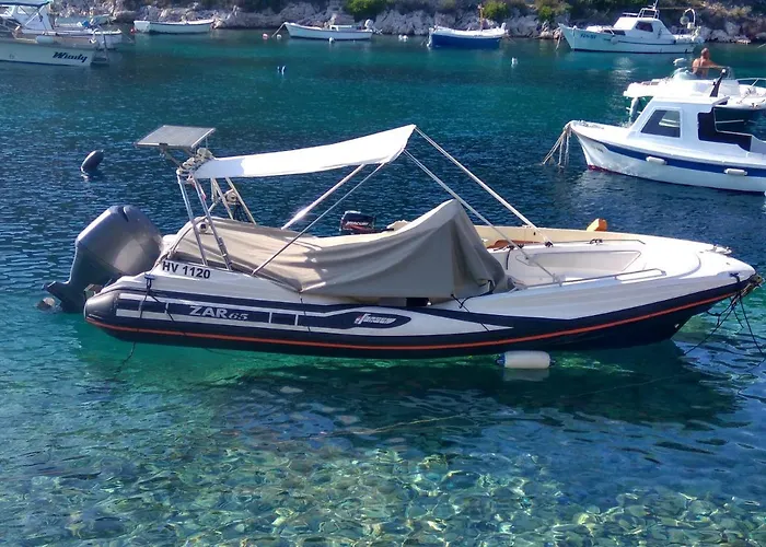 About The Sea - Riviera House Near The Center Of Hvar 4*