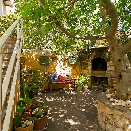 About The Sea - Riviera House Near The Center Of Hvar Casa de hóspedes