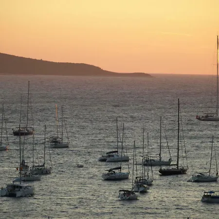 About The Sea - Riviera House Near The Center Of Hvar 4* Hvar Town