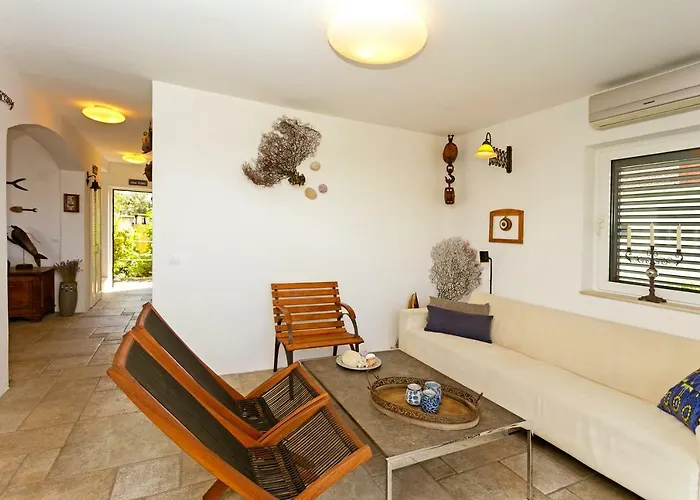 About The Sea - Riviera House Near The Center Of Hvar